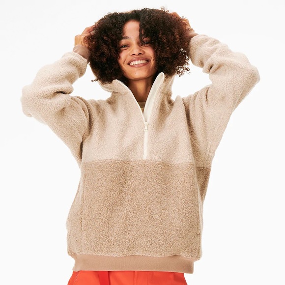 Outdoor Voices Jackets & Blazers - Outdoor Voices MegaFleece 1/2 Zip Hoodie